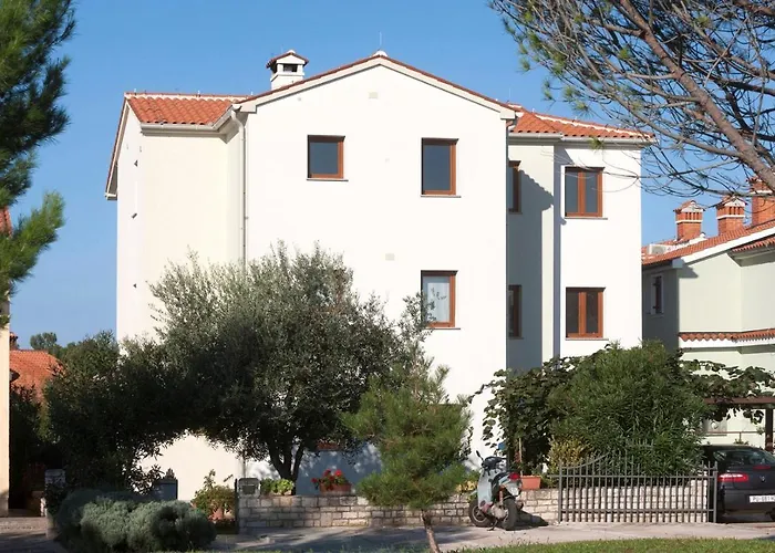 Beakovic Konukevi Poreč